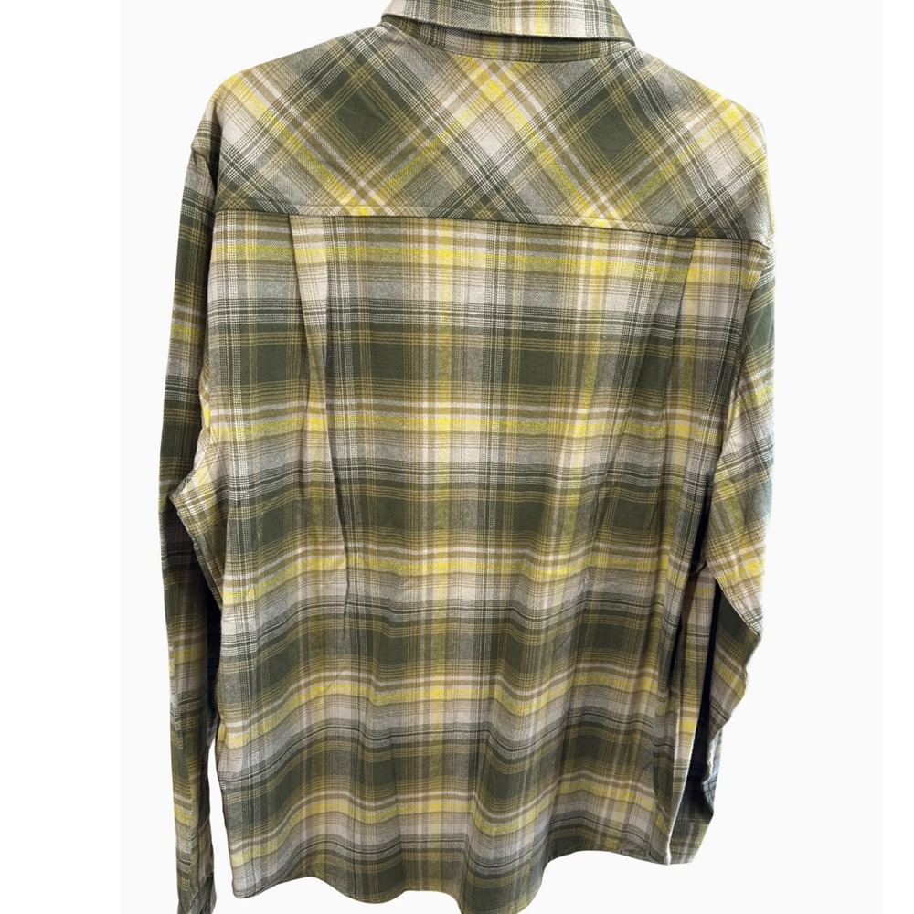 Under Armour Mens Flannel Shirt Large Green Yellow Plaid Long Sleeve Loose Fit - Picture 2 of 7